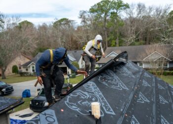 Davie’s Metal Roof Replacement Roofing Team