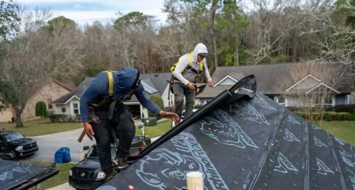 Davie’s Metal Roof Replacement Roofing Team